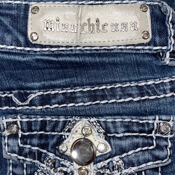Miss Chic USA Women’s Stretch Denim w/ Big Stitch and Appliqués Size 5 - Picture 5 of 12